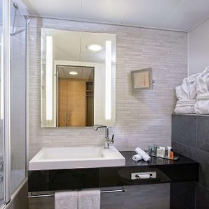 Deluxe Connecting King Room